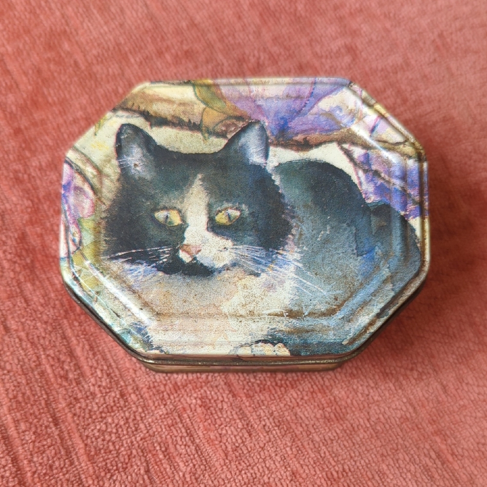 Decorative Cat Tin Box